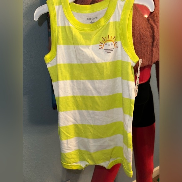 Carter's New Romper - Picture 1 of 5